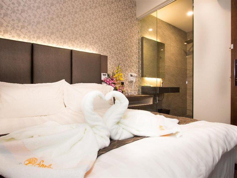 Spring Season Hotel Muar Exterior foto