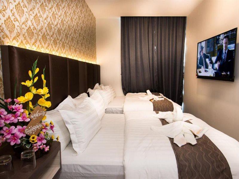 Spring Season Hotel Muar Exterior foto